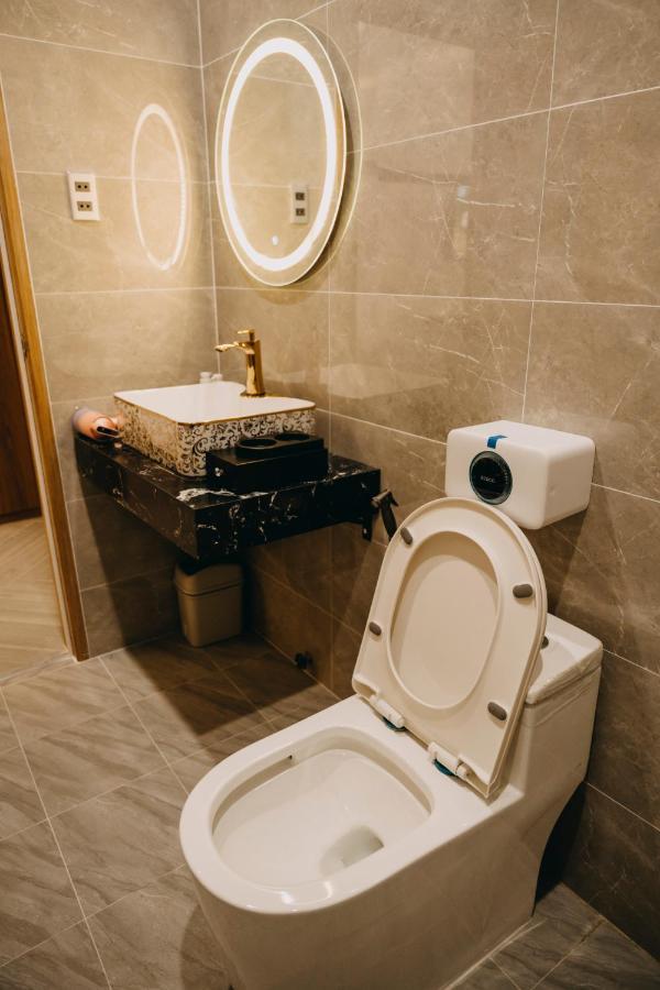 Bao Ngoc Hotel Cao Lanh Bagian luar foto